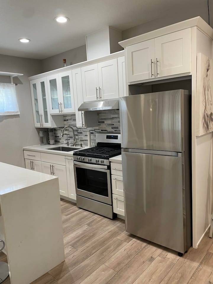 San Jose Stylish Studio W/ Patio, Parking & Wi-fi - 聖荷西