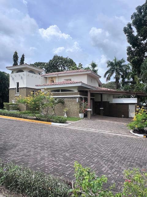 Beautiful House in Tucan Country Club