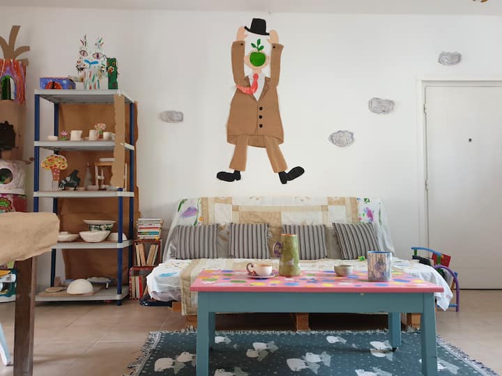 Golfe-juan, Beach, Cats, Puppets & Pottery - Juan les Pins