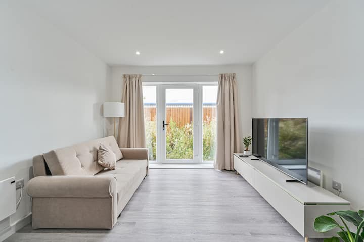Reuben Place-two-bedroom Flat 2 - Stockport