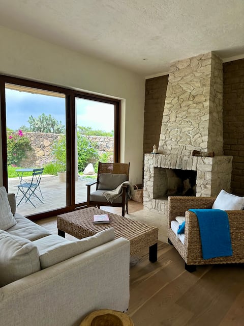 Popular Airbnb listing: Casa de Palis: Majestic View in Peña de Bernal! in Bernal