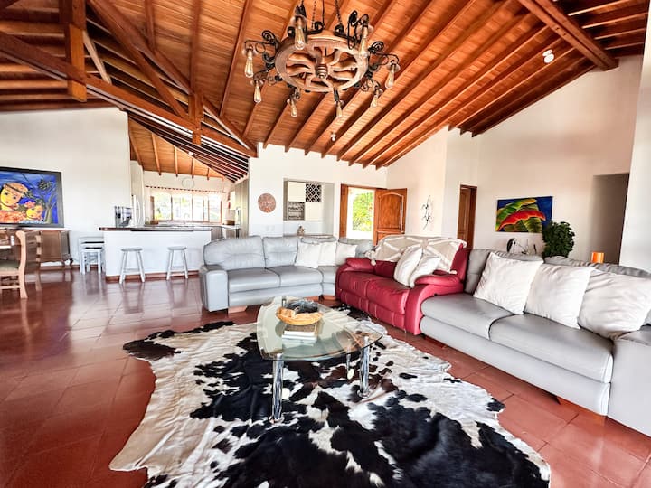Casa Campestre•vista Unica•pereira, Colombia - Risaralda