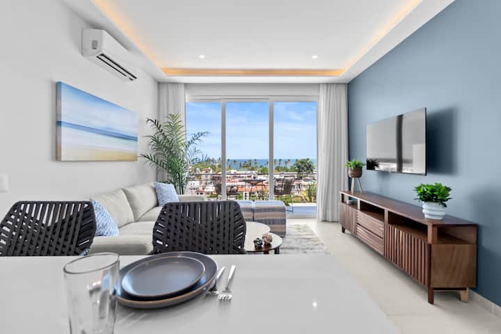 Ocean View Penthouse + Rooftop Pool & Jacuzzi - Mexiko
