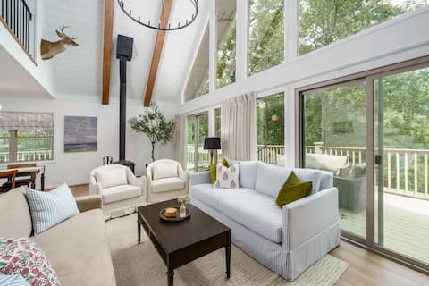 Top Airbnb: Lakefront A-Frame Retreat, Sauna + Dock in Tuscaloosa