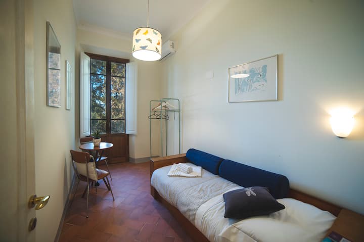 Jednostruka spavaća soba