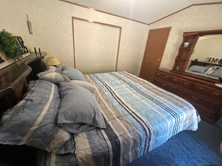 საძინებელი 1