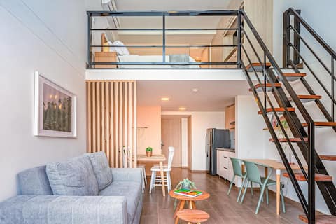 Popular Airbnb listing: Entire Home Luxury Duplex in Cali in Tejares Cristales