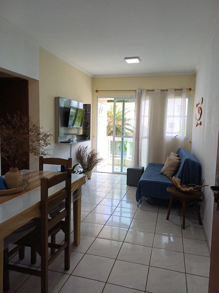 Apto Na Enseada Com Piscina E Garagem - Guarujá
