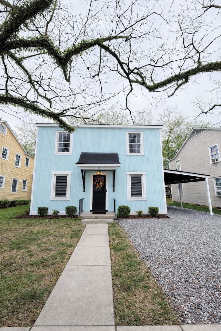 Luxury Cotton District Hideaway 2br/1bath - Starkville, MS