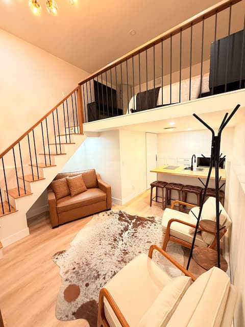 Chic loft Elmont, NY