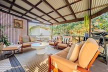 The Hillside | 5 Min to Beach, Close to CBD