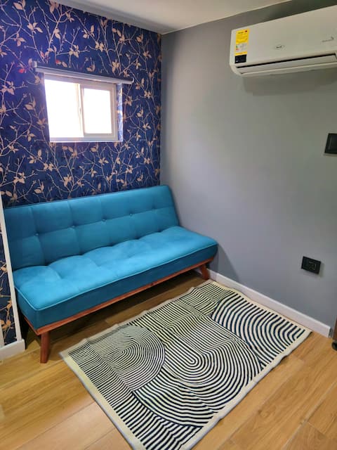 Popular Airbnb listing: PO303 Urban Suites | Comfortable Studio with Kitchen in Norte Centro Histórico