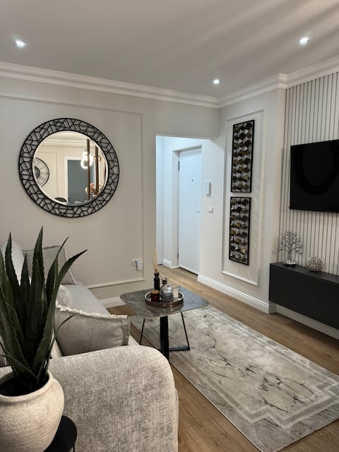 Silver Apartment