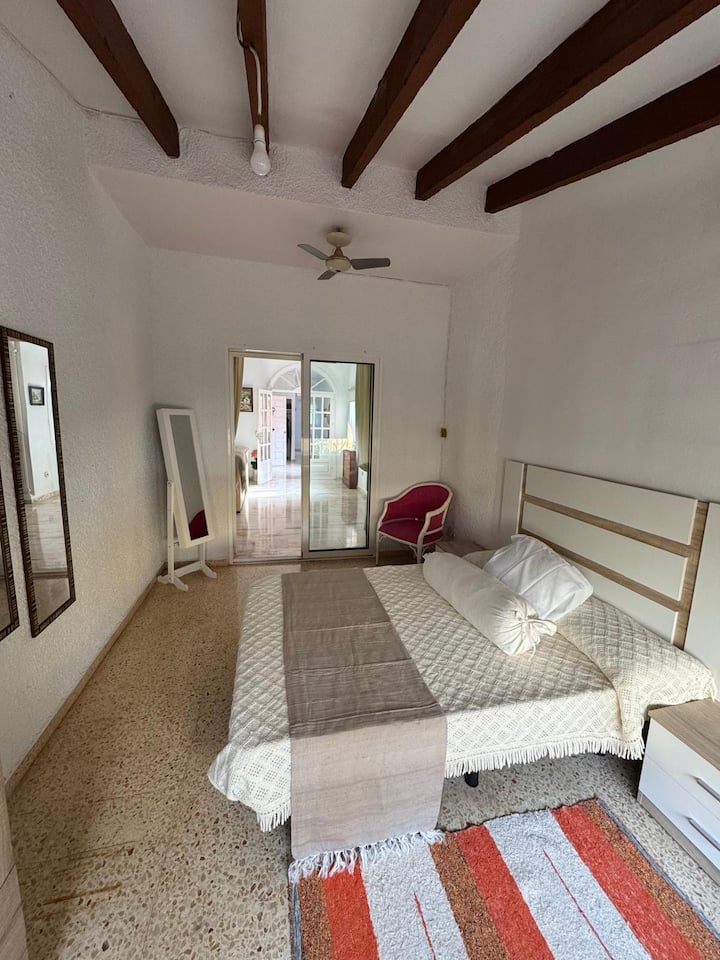 Soba s pristupom iz dnevnog boravka