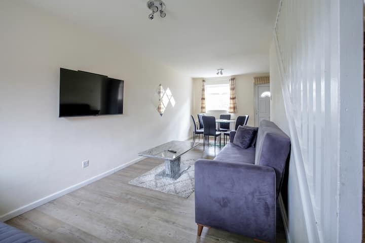 Eastpark City Base With Parking - Mánchester
