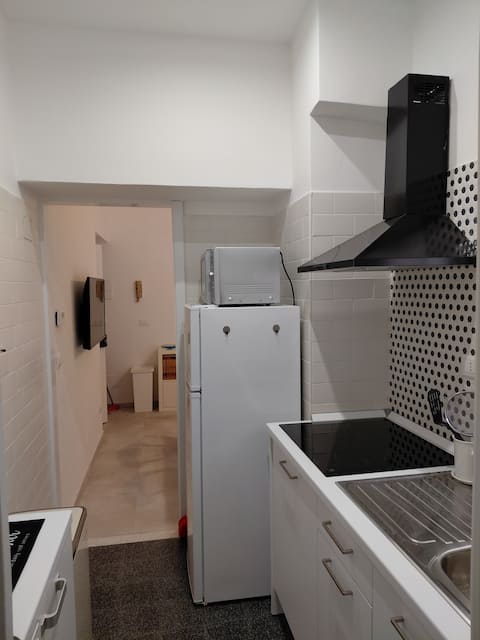 Top Airbnb: The "Shelley" beach house with parking space in Lerici