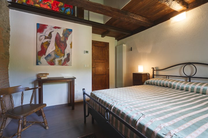 საძინებელი 1