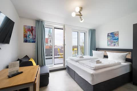 Top Airbnb: Homaris Apartments Therese - Studio mit Terrasse in St. Paul