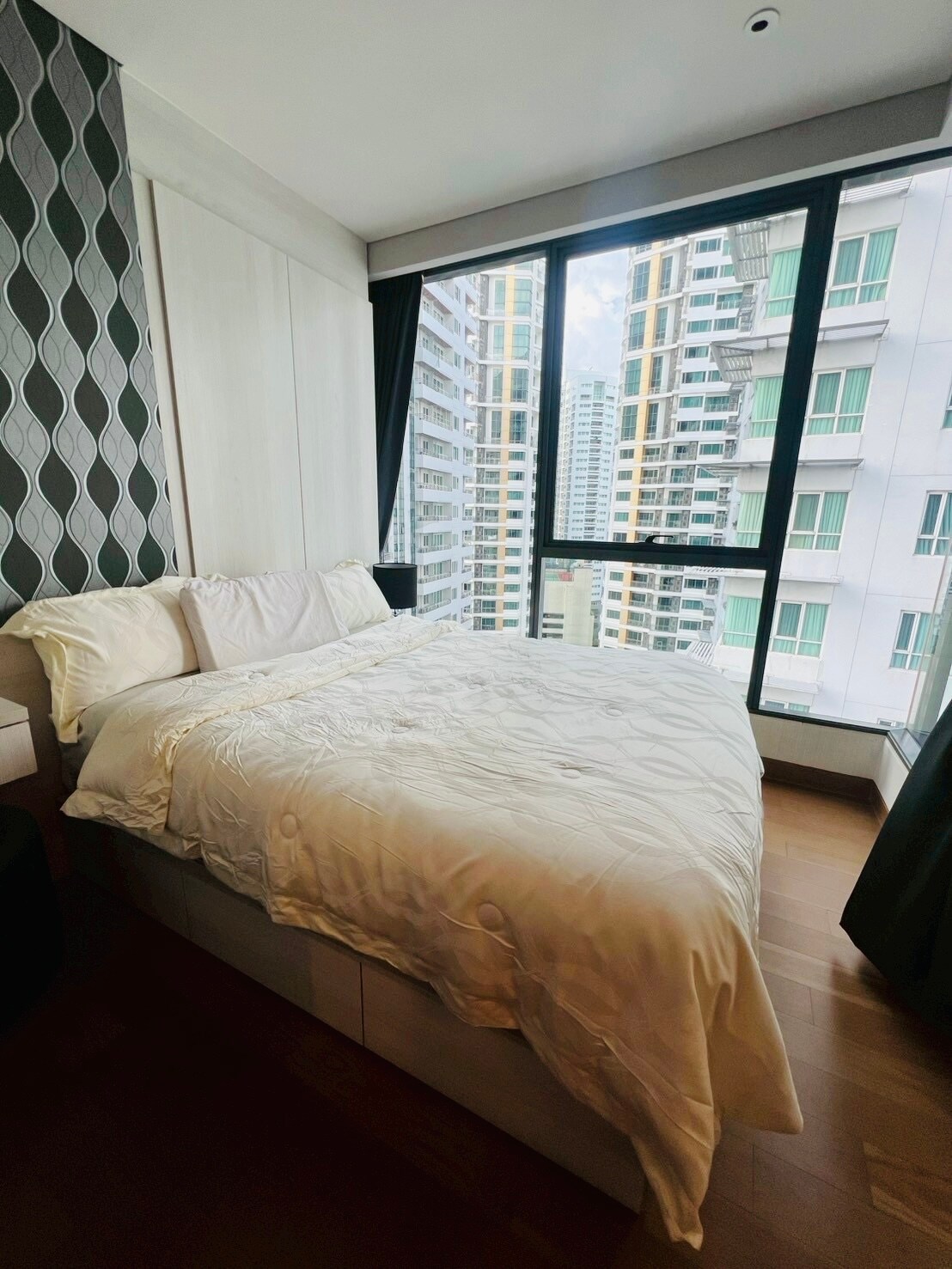 Modern High-Rise•Pool•Sukhumvit - Apartments for Rent in Khlong Toei ...