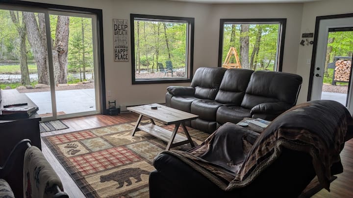 Jhgetaways - Winter, WI
