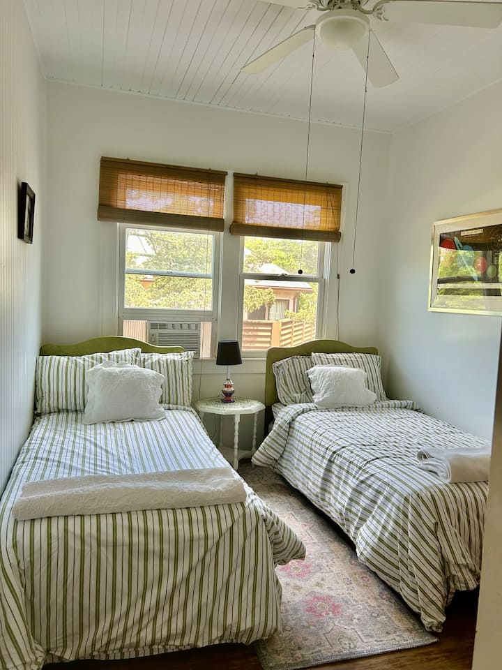 Habitación 2 con camas individuales