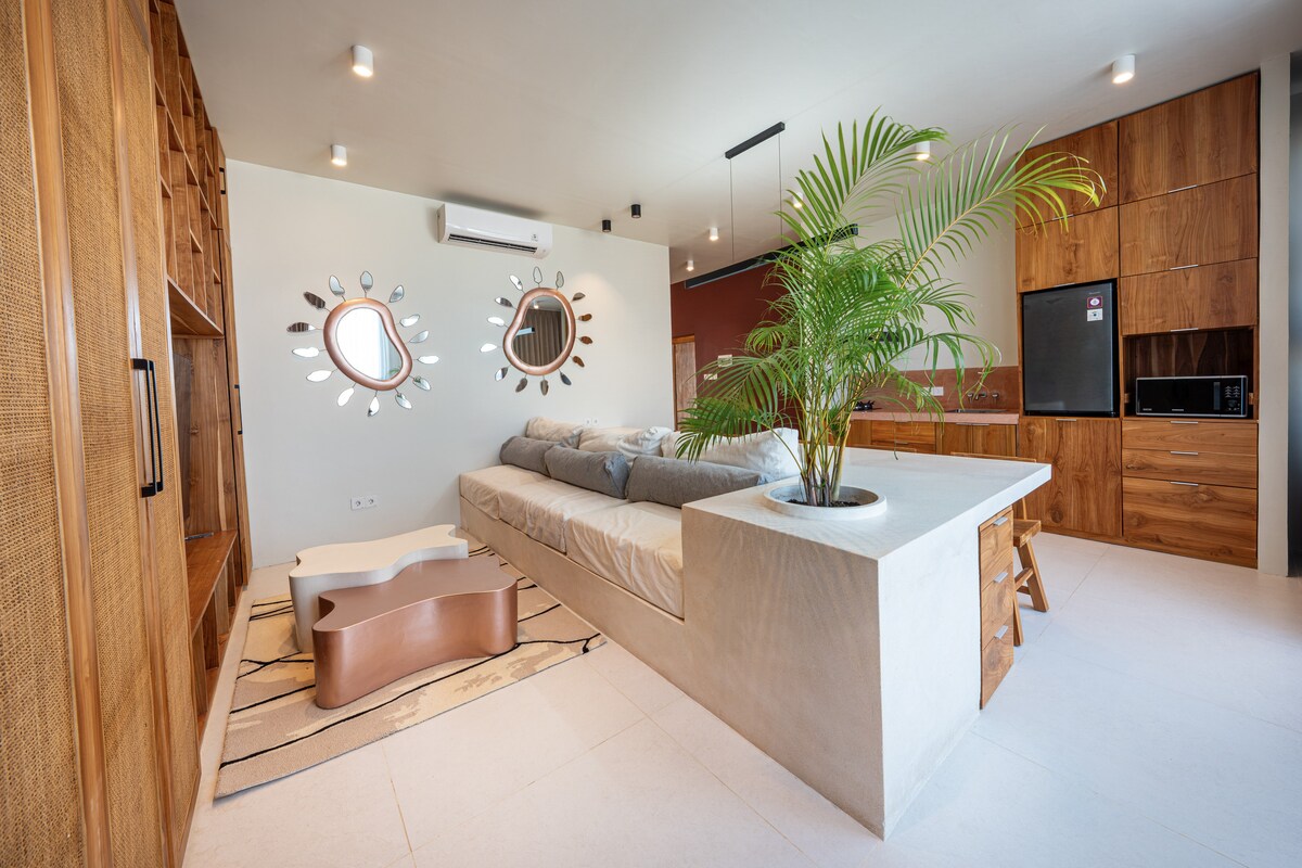 Rental unit in Denpasar Barat · 1 bedroom · 1 bed · 1 bath, Airbnb-Vergleich