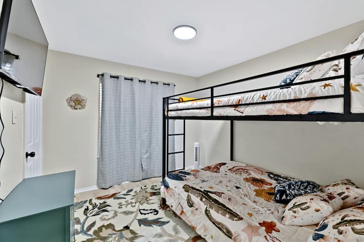 Poschodové postele sú manželské