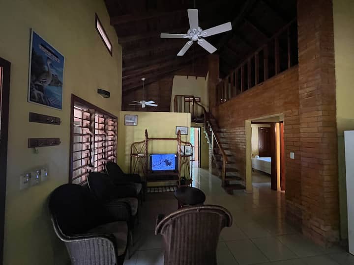 Centro Ecoturistico Los Manakin - El Porvenir