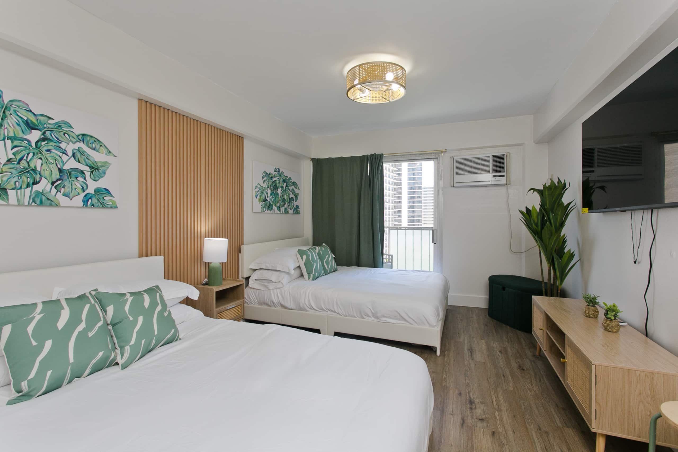Home in Honolulu · ★4.55 · 2 bedrooms · 3 beds · 2 private baths - Image 10