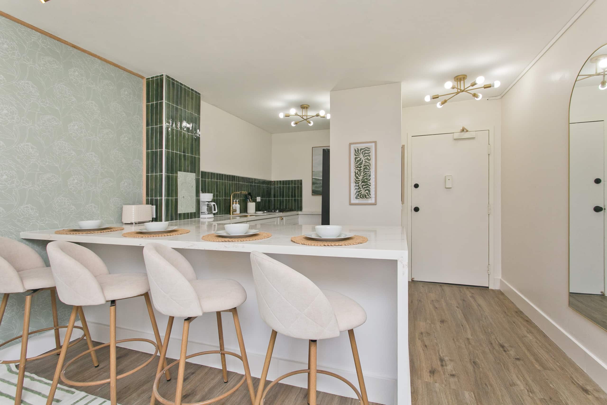 Home in Honolulu · ★4.55 · 2 bedrooms · 3 beds · 2 private baths - Image 3