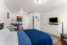 Oliver Sparks - Apt 10