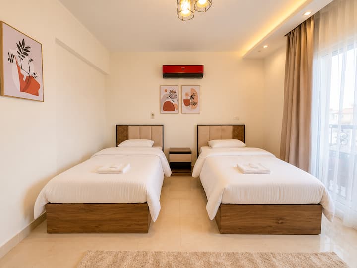 Paradise 2BDR In Rehab City: Bedroom 2