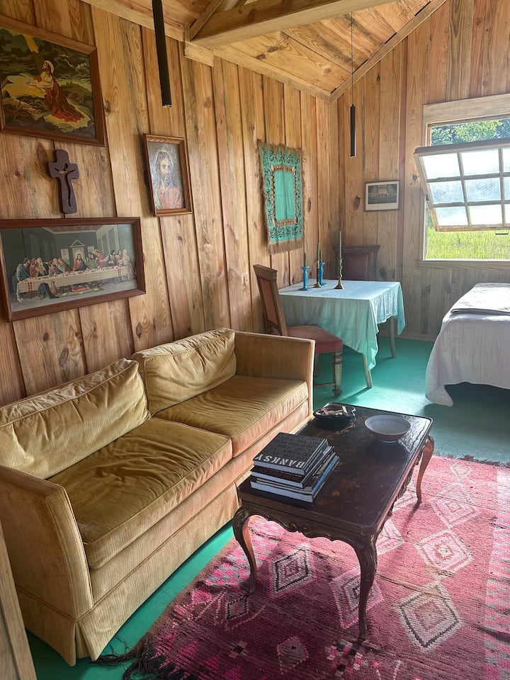 Rural Artist’s Sanctuary - Alabama