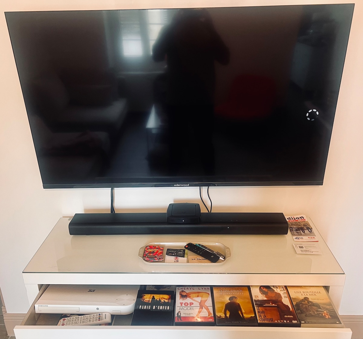 Successful Airbnb property: 2-bedroom apartment in the station district, comfort + in Les Perrières