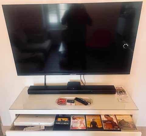 Propriété Airbnb réussie: 2-bedroom apartment in the station district, comfort + à Les Perrières