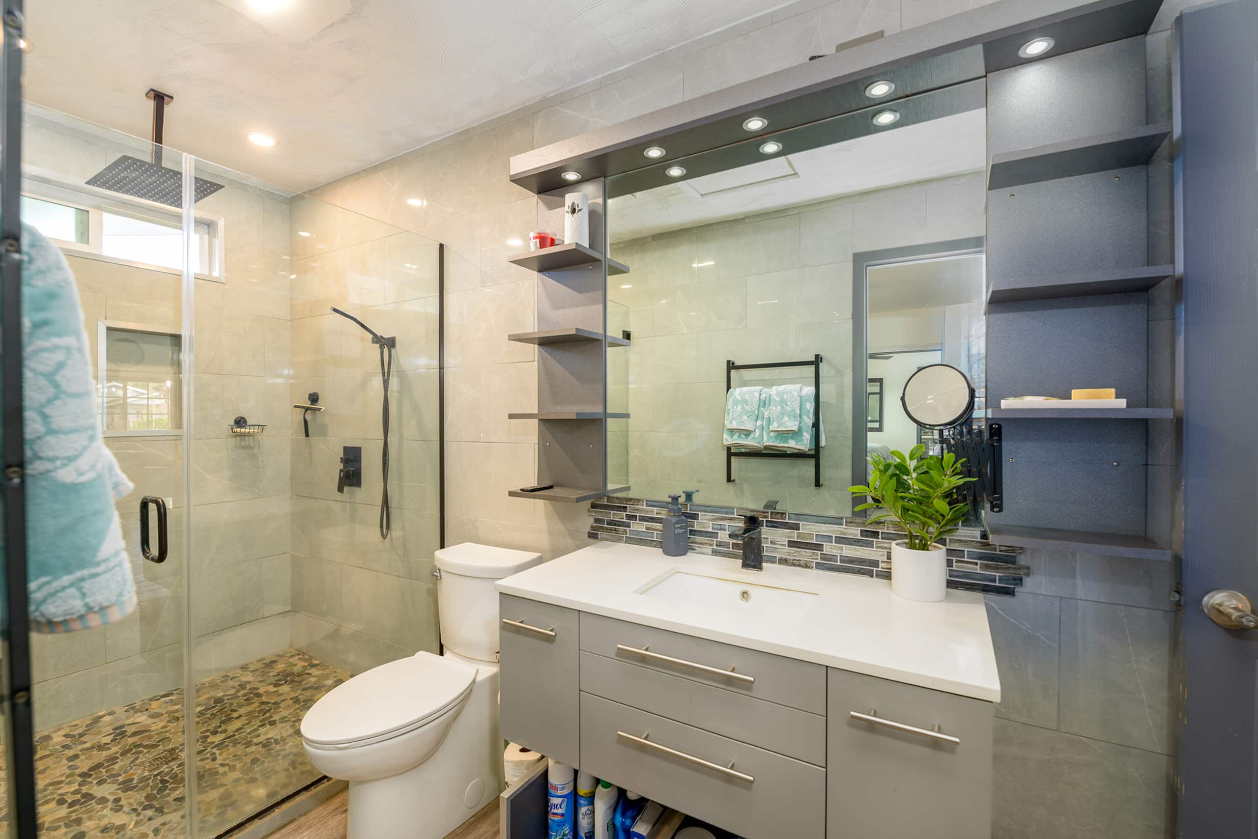 Home in Kailua-Kona · ★4.82 · 3 bedrooms · 5 beds · 2 private baths - Image 14