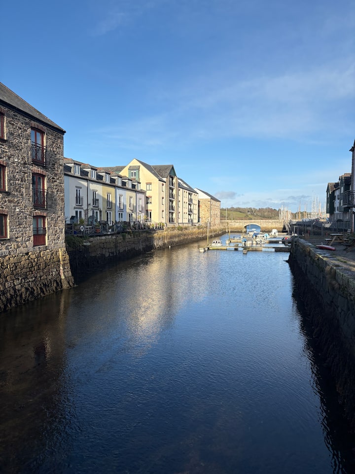 Riverside 3 Brhouse | Sleeps 6 | Parking - Penryn