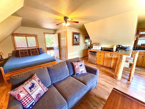 Successful Airbnb property: Little slice of paradise in Columbia Shuswap