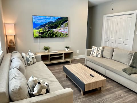Successful Airbnb property: Space City Suite F in Spring Branch West