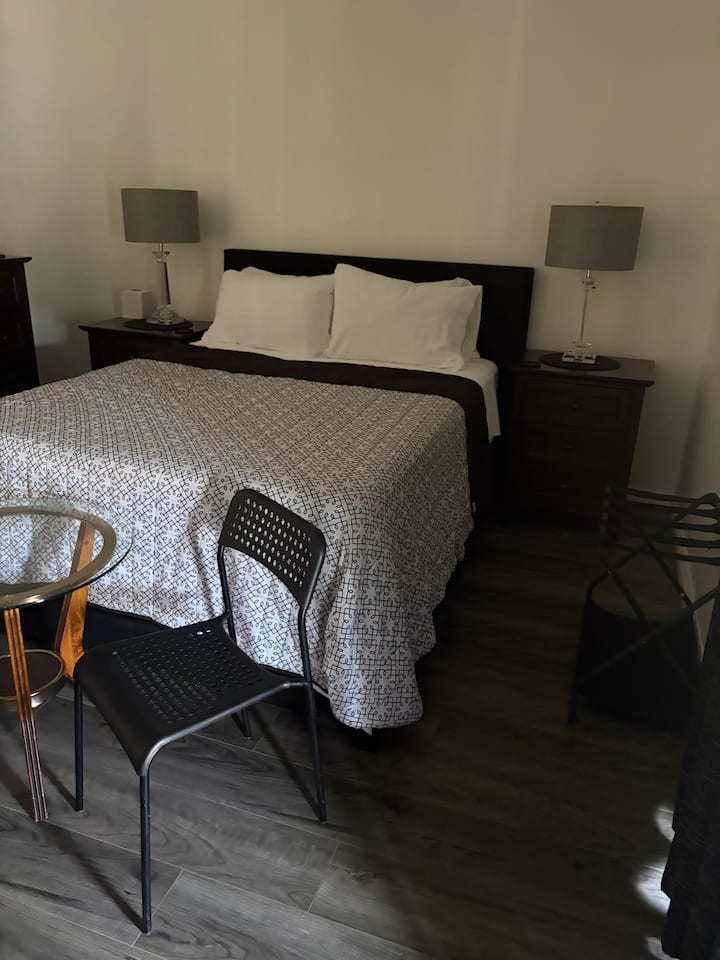 Cozy Private Master Bedroom! - Moreno Valley, CA