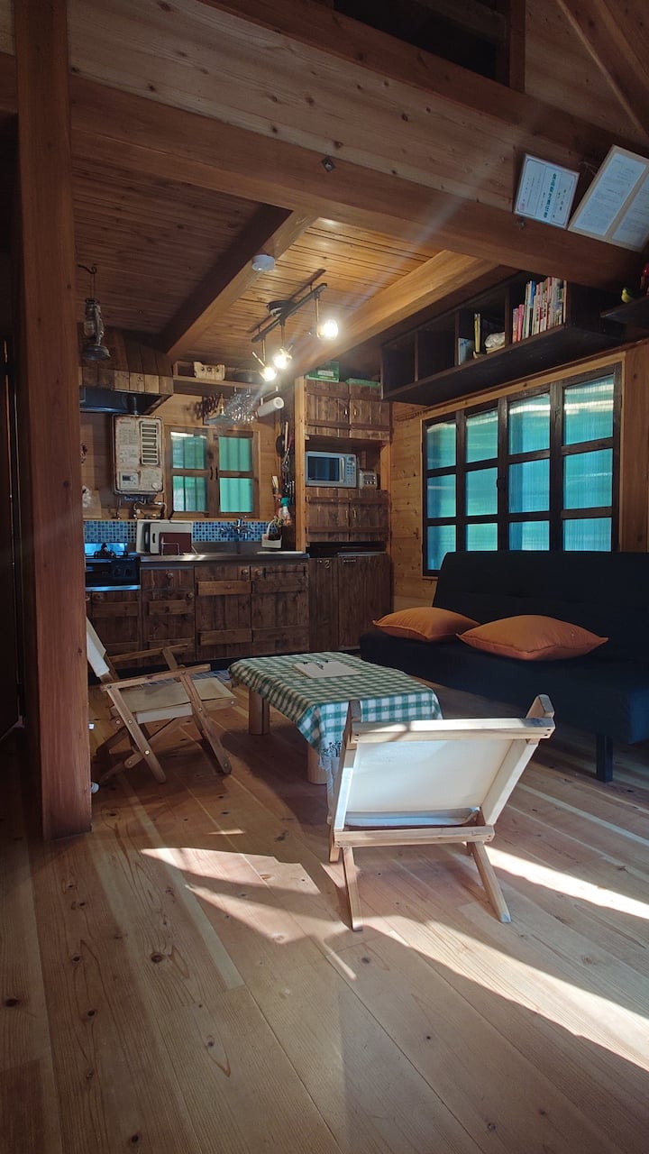 ​薪サウナ&薪風呂&Bbq　
騒いでもOk、花火ok 、
白川郷・高山へ好アクセス荘川Ic下車５分 - Takayama