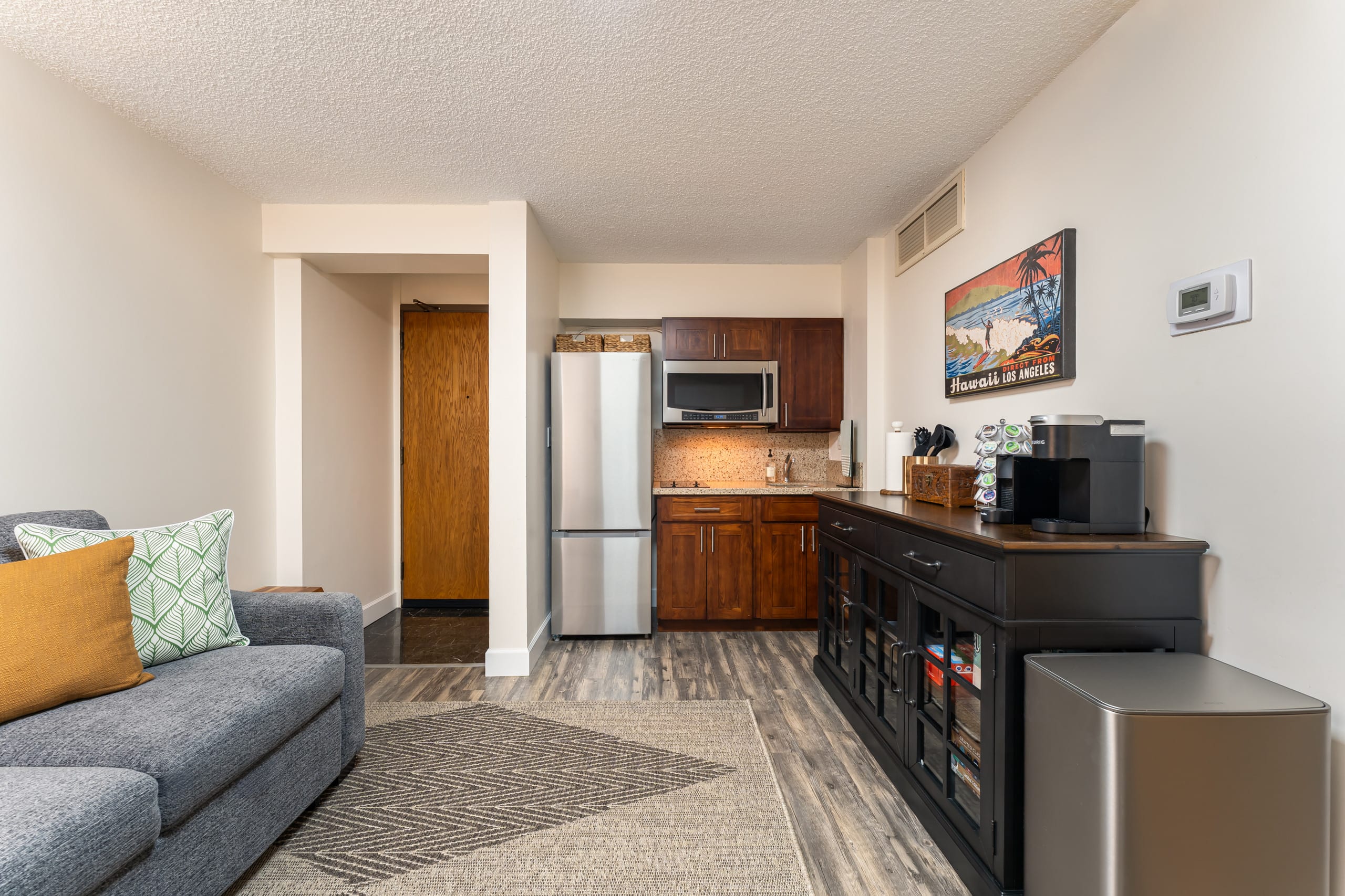 Honolulu Hideaway | Parking Included - Image 2