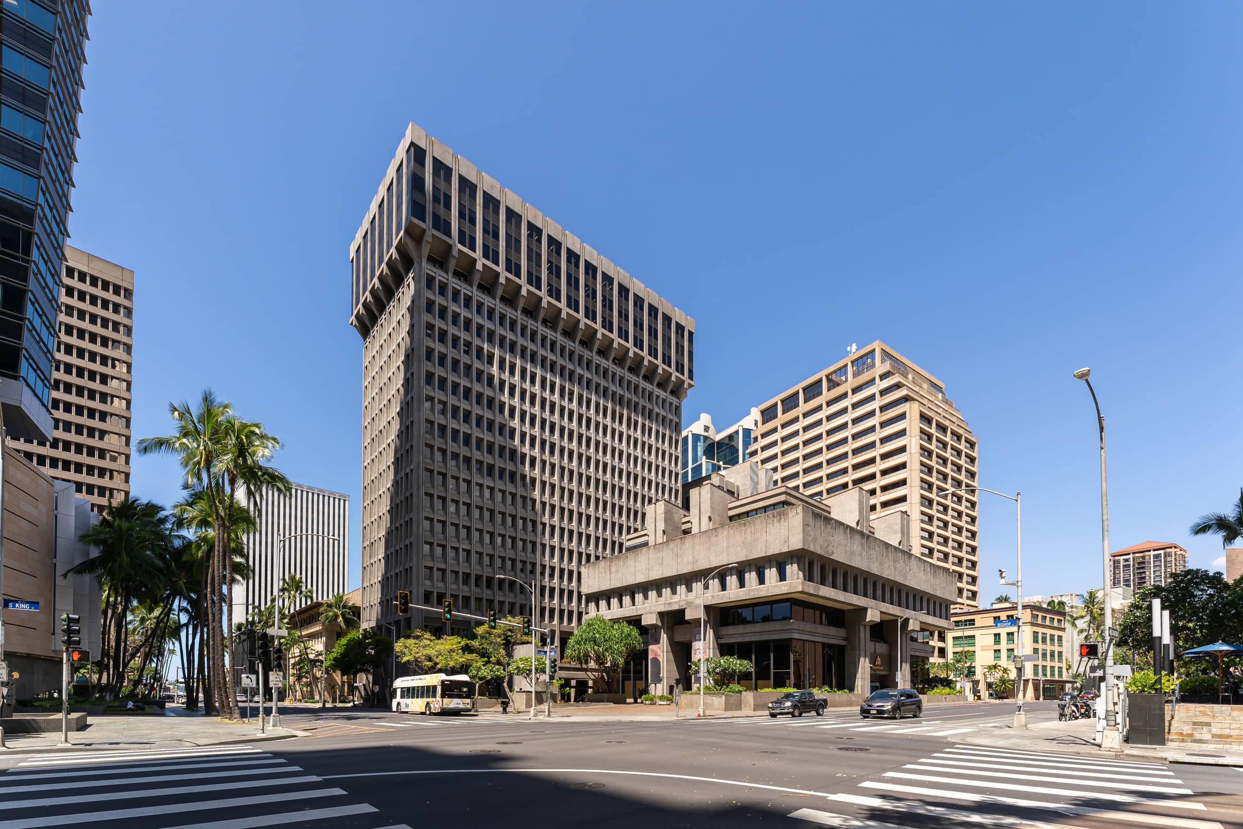 Honolulu Hideaway | Parking Included - Image 35