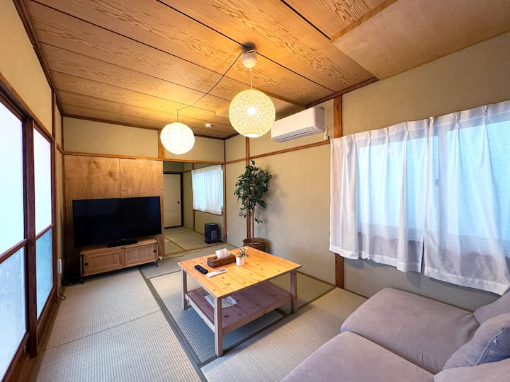 一棟貸し/サウナ付き/最大6名/湯田川温泉街内/リノベ物件 - 쓰루오카시