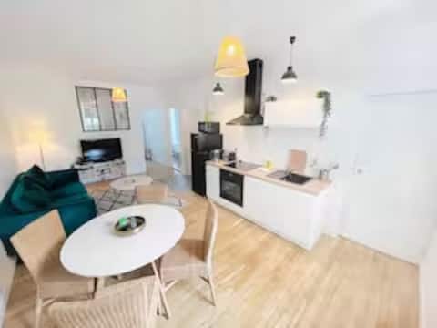 Top performing Airbnb: Le Philibert - 50 m2, 4 people, 2 bedrooms - near the station in Les Perrières