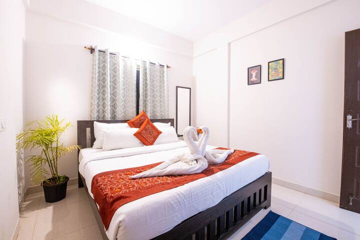 Bedroom 1 image 1