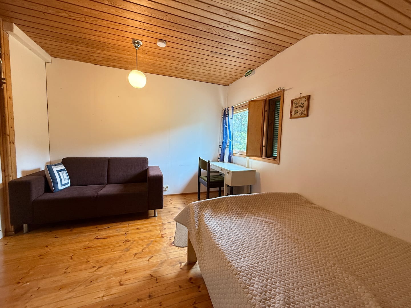 4-bedroom Cottage 2