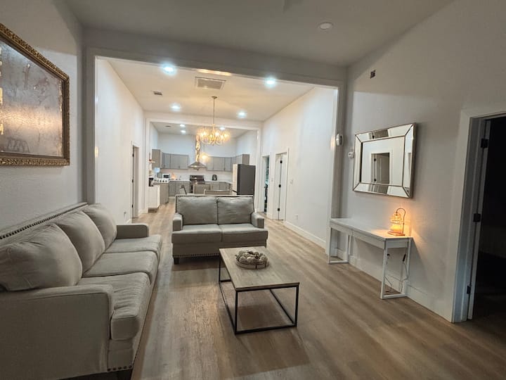 Western Hidden Gem - Corsicana, TX
