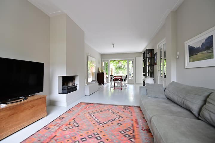 Amsterdam Suburb Family Home - Hilversum