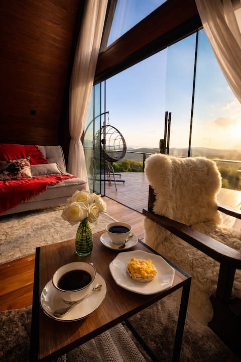 Popular Airbnb listing: Romantic Chalet Serra Catarinense Hydro and Fireplace in Bom Retiro